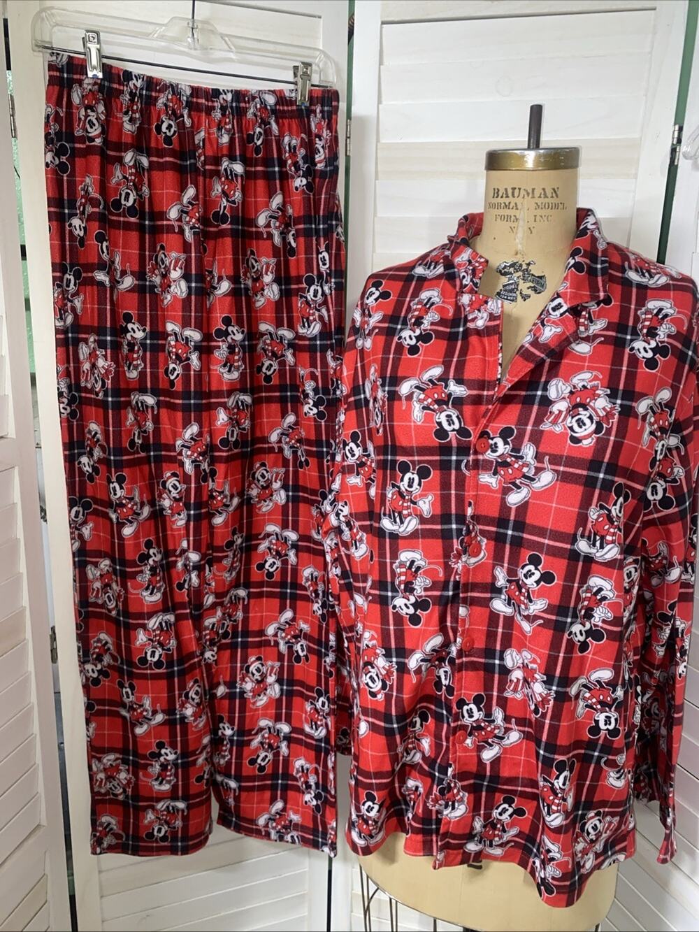 Disney Mickey Mouse Christmas Holiday Plaid 2pc Flannel Pajama Set Sz Large